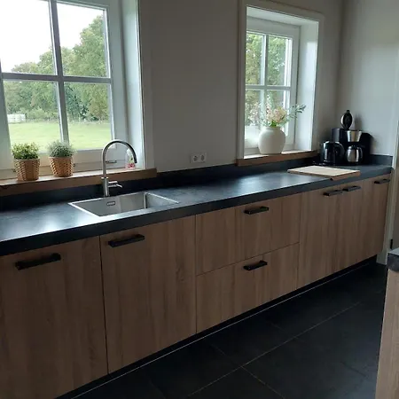 De Groene Zoom בית נופש אוטרלו